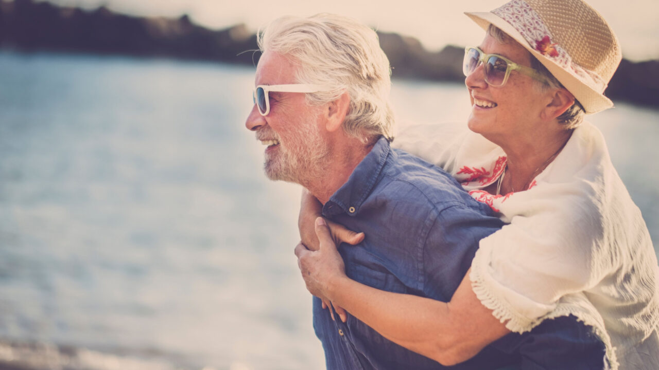 Should You Retire Abroad? Discover the Pros and Cons