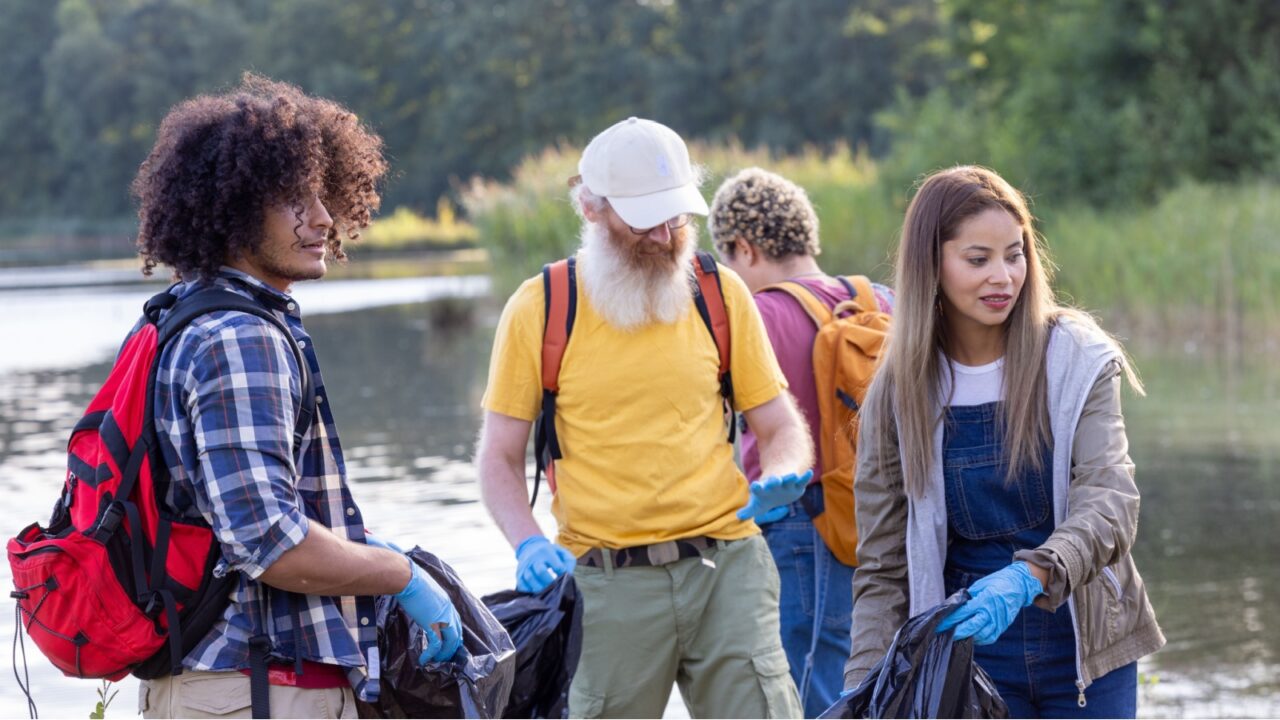 See the World and Make a Difference – Volunteer Abroad After 50